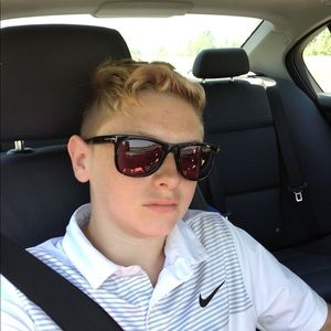 Meet your Posher, Cam